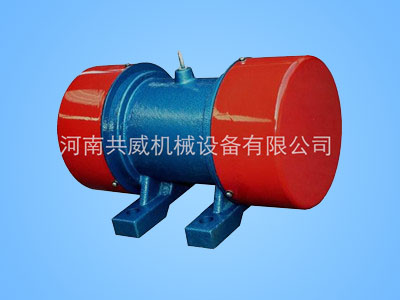 河南共威机械设备有限公司产品走向国际化，外国友人前来公司考察合作！